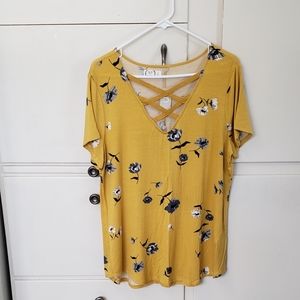 NWT Maurices XL 24/7 top